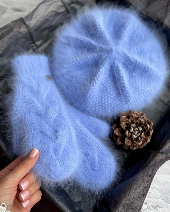 Комплект: берет и варежки из Biagioli Malo Angora Комплект: берет и варежки из Biagioli Malo Angora