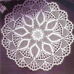 Нежная белая салфетка