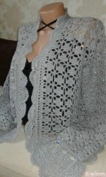 Женский серый жакет, связанный крючком: элегантная база для любого гардероба