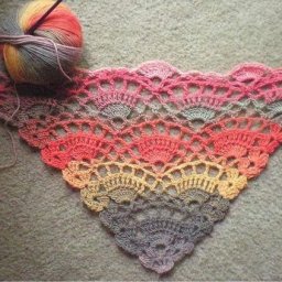 Схема для ажурной треугольной шали крючком