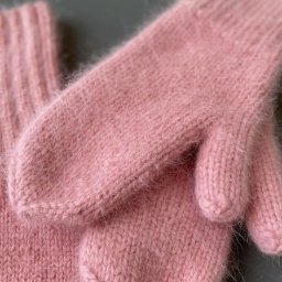 Нежные пуховые варежки, осмелитесь связать?