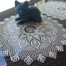 Красивая ажурная салфеточка
