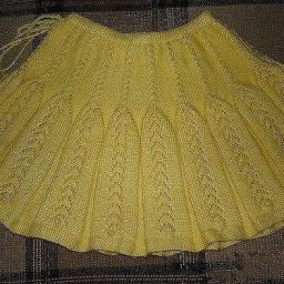 Симпатичная юбочка спицами