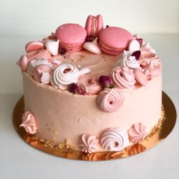 У нас сегодня сразу 10 именинниц!