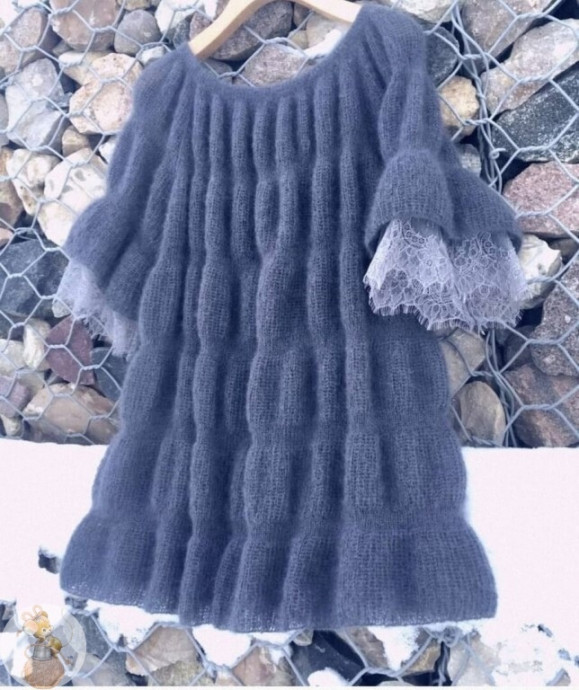 Воздушная туника, расширенная книзу &mdash; это про лёгкость, движение и женственный силуэт