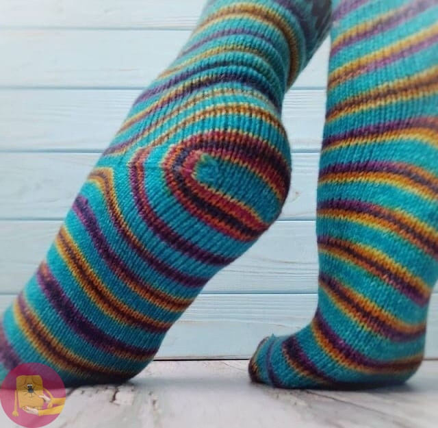 Вяжем носочки из G&Alpha;ZZ&Alpha;L H&Alpha;&Rho;&Rho;Y FEE&Tau;