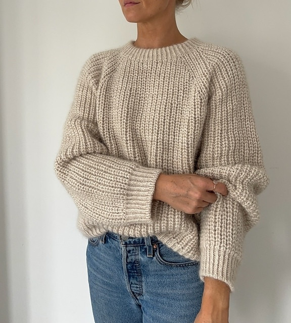 Свитер спицами Свитер спицами