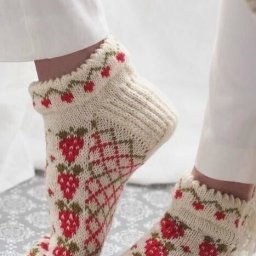 Красивые носочки жаккардом