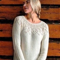 Платье с ажурной кокеткой, вяжем спицами