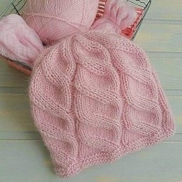 Простая милая шапочка