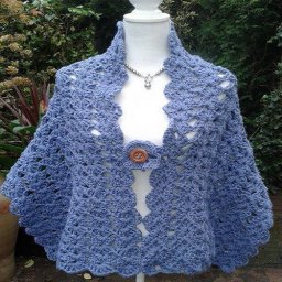 Стильная ажурная накидка