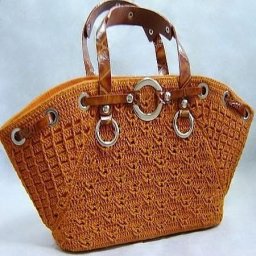 Интересная сумочка, связанная крючком