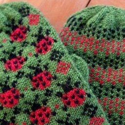 Варежки жаккардом