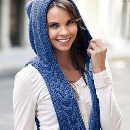 Интересный жилет спицами