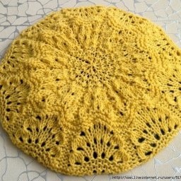 Красивый ажурный берет спицами