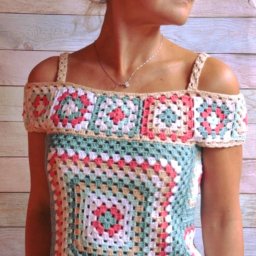 Лёгки топ крючком, на лето!