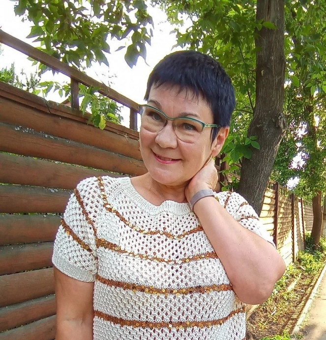 Полосатый топ спицами