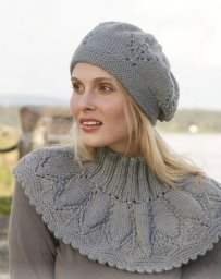 Берет и манишка  спицами