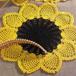 Красивая салфеточка "Подсолнух"