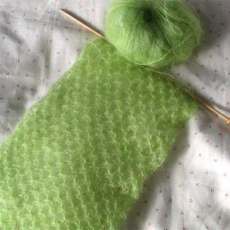 Нежная сеточка спицами