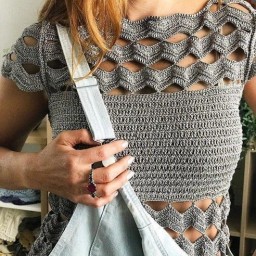 Вязаный крючком топ с оригинальной отделкой. Схема узора.