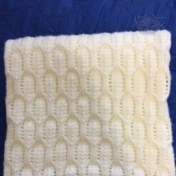 Простой детский плед спицами