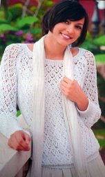 Белый джемпер спицами