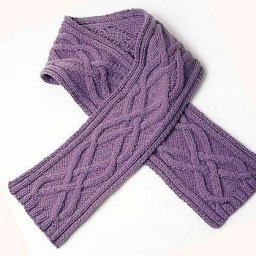 Строгий шарфик, вяжем спицами