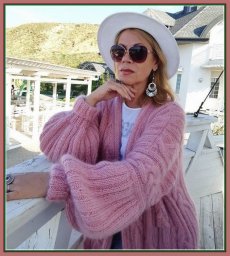 Стильный кардиган от Светланы Волкодав