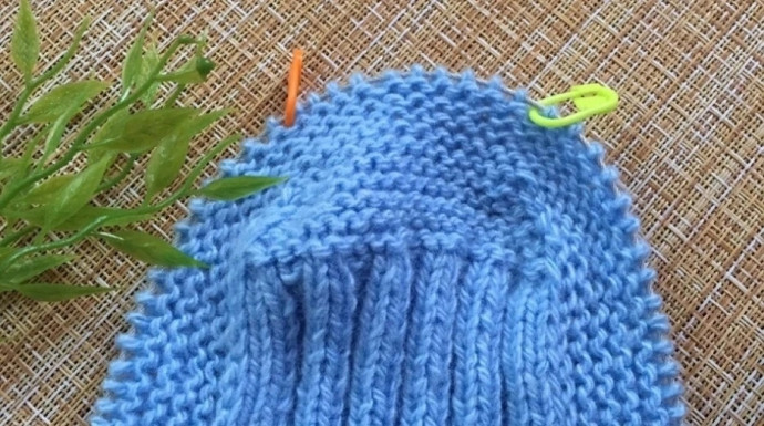 Следочки без швов спицами.