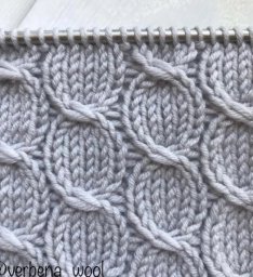 Красивый узор спицами