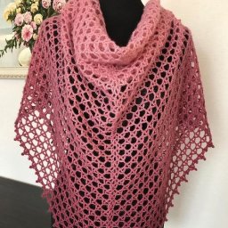 Очень красивая, ажурная шаль крючком