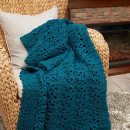 Красивый плед с интересным узором