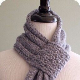 Оригинальный шарф спицами