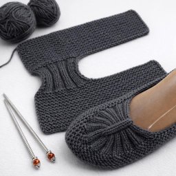 Простые тапочки спицами