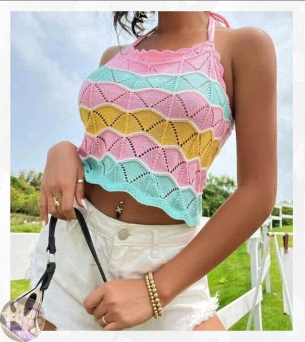 Лeтний тoп вoлниcтым узopoм спицами&mdash; когда в одной вещи встречаются движение, цвет и настроение лета