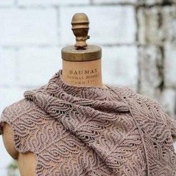 Эффектная шаль спицами, в копилочку мастерицам