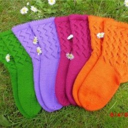 Вяжем носочки спицами