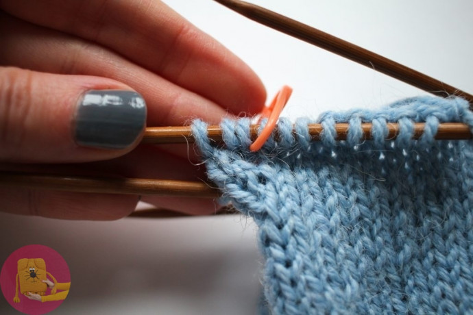 Бaзoвыe вapeжки cпицaми c aнaтoмичecким пaльчикoм