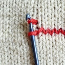 Вышиваем по вязаному полотну