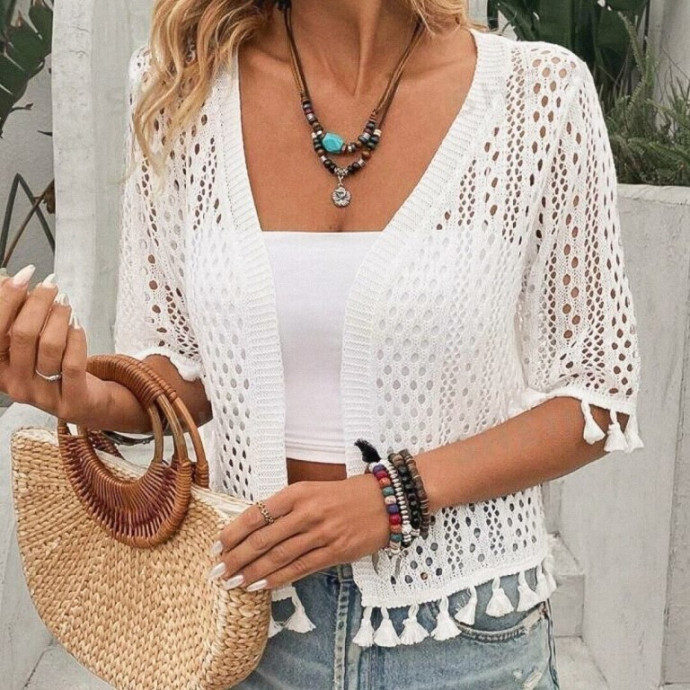 Ажурная кофточка с бахромой