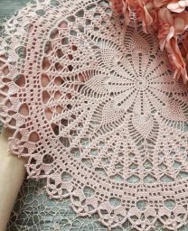 Нежная салфетка крючком