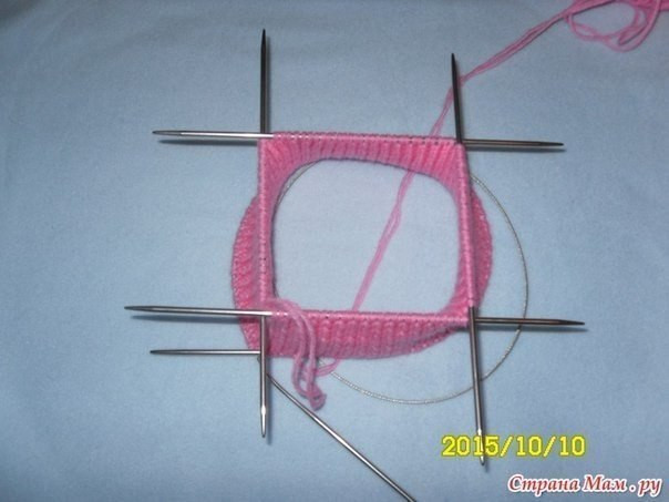 Шапочка-шлем, вяжем спицами