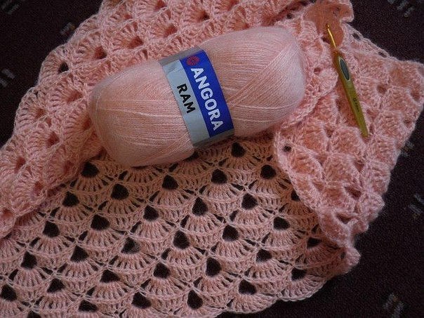 Нежный бактус из ангоры Нежный бактус из ангоры