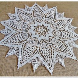 Нежная салфетка крючком