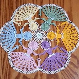 Вяжем салфетку "Дамский хор"