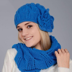 Вязаный комплект