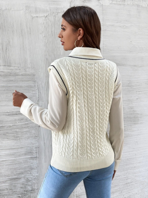 Две красивые и стильные безрукавки спицами