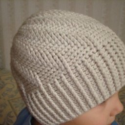 Симпатична шапочка, вяжем детям вместе с LILIA MANKKI