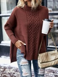 Стильный свитер с центральным узором спицами - тренд весны 2024!